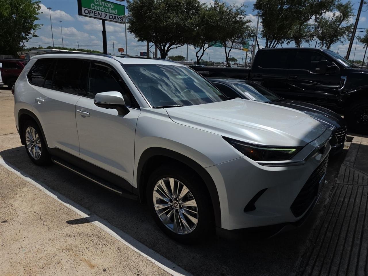 Toyota Grand Highlander XLE AWD 2025