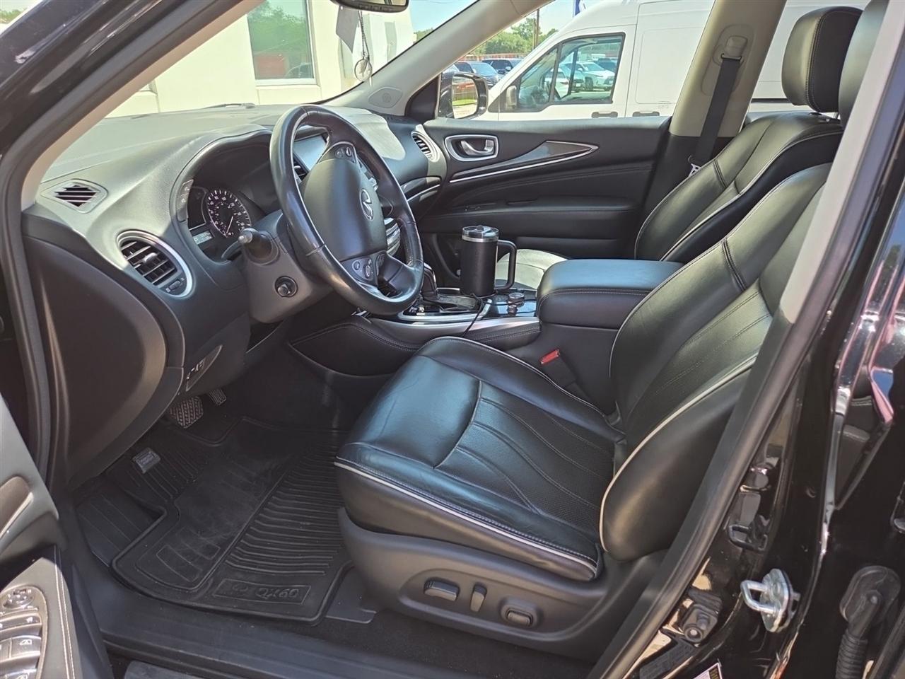 Infiniti QX60 Base FWD 2017