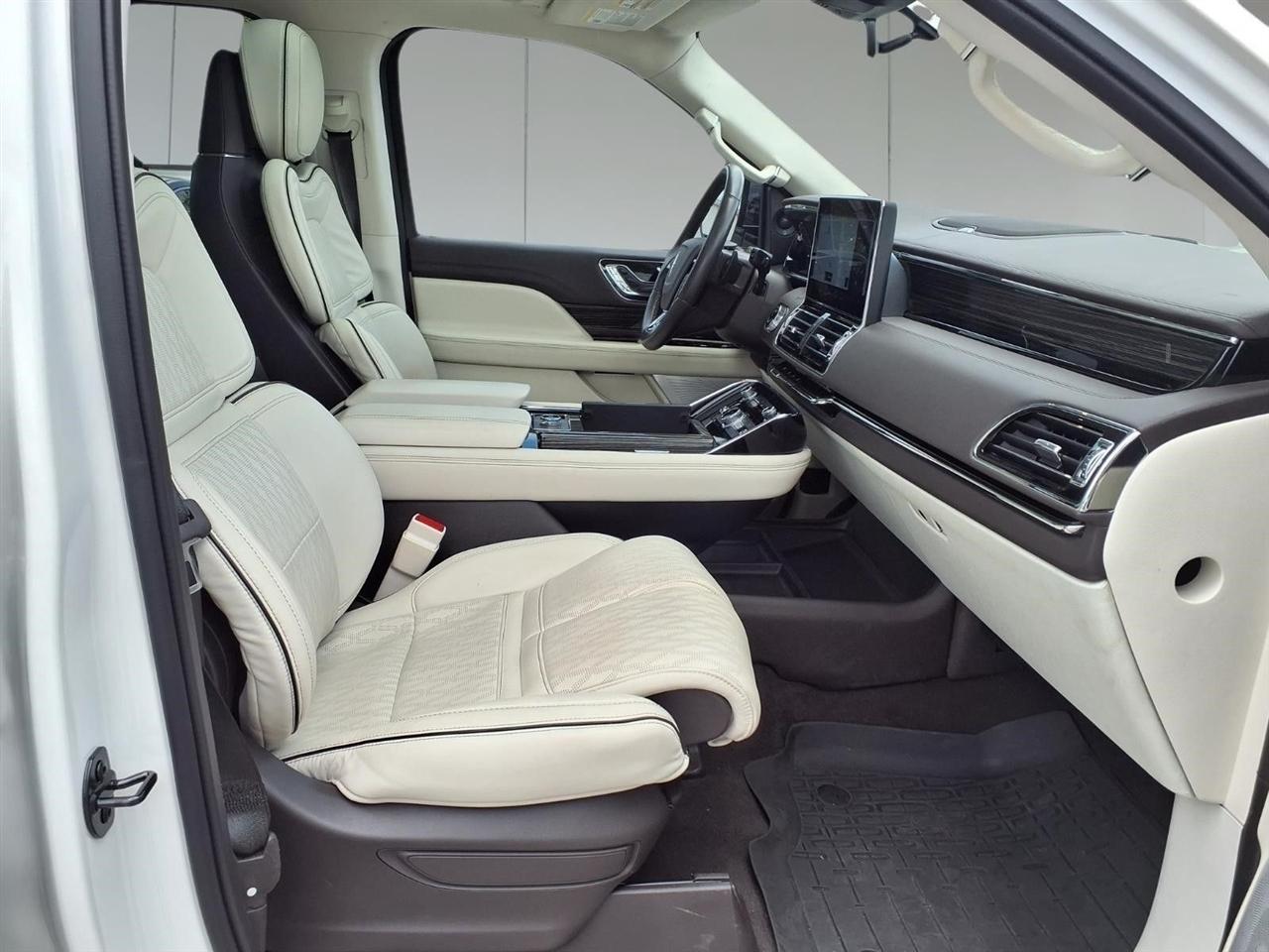 Lincoln Navigator Black Label 4WD 2023