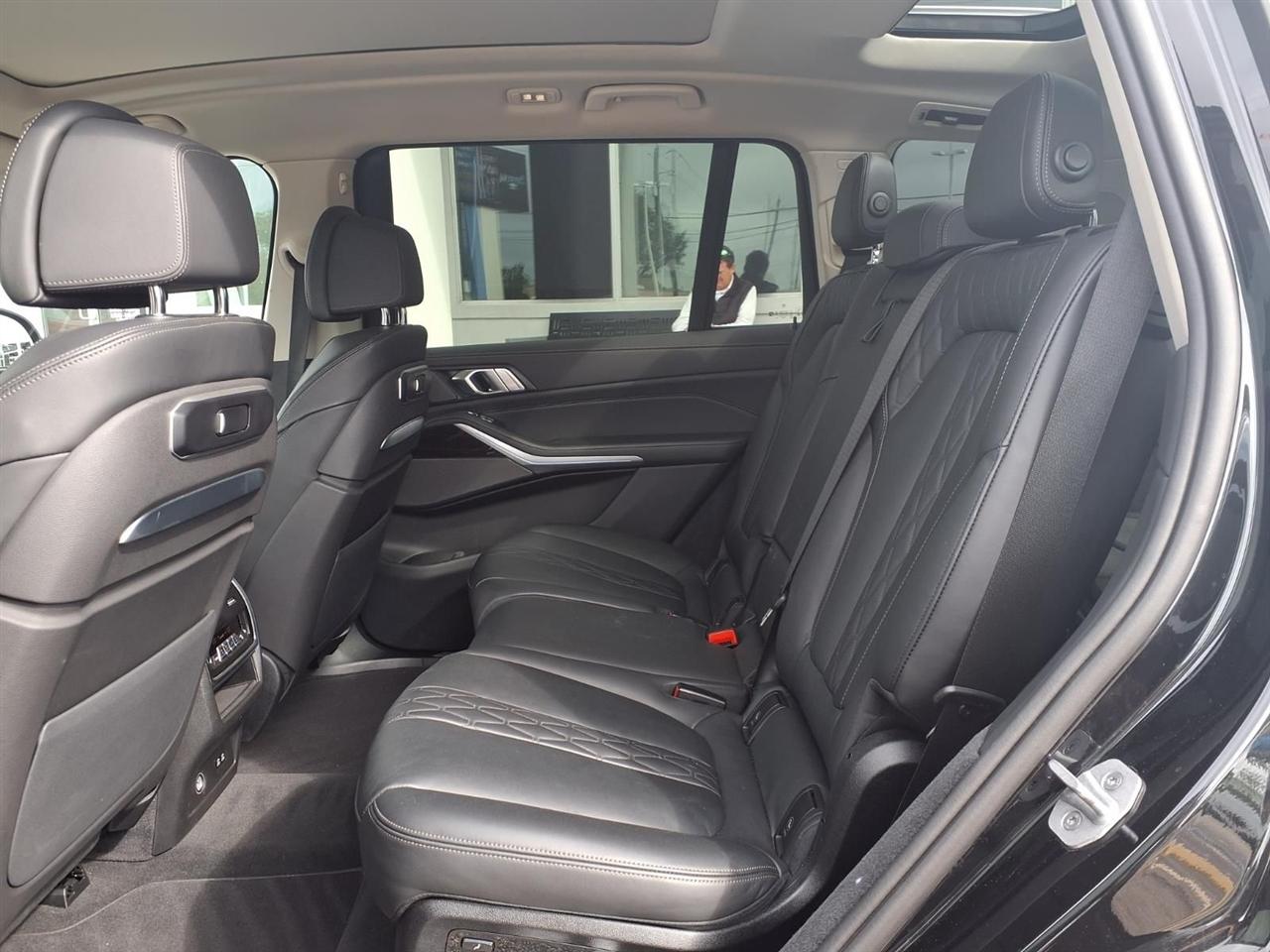BMW X7 xDrive40i 2025
