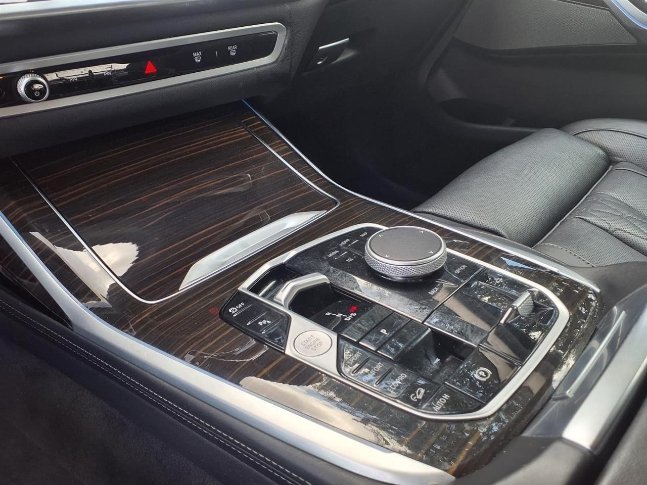 BMW X7 xDrive40i 2025