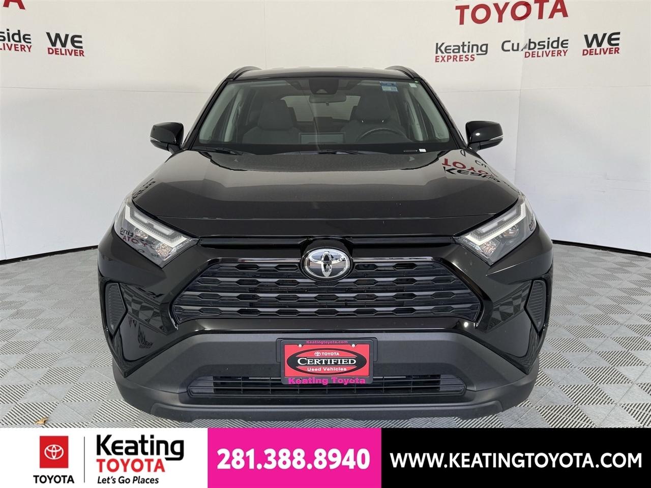 Toyota RAV4 XLE 2025
