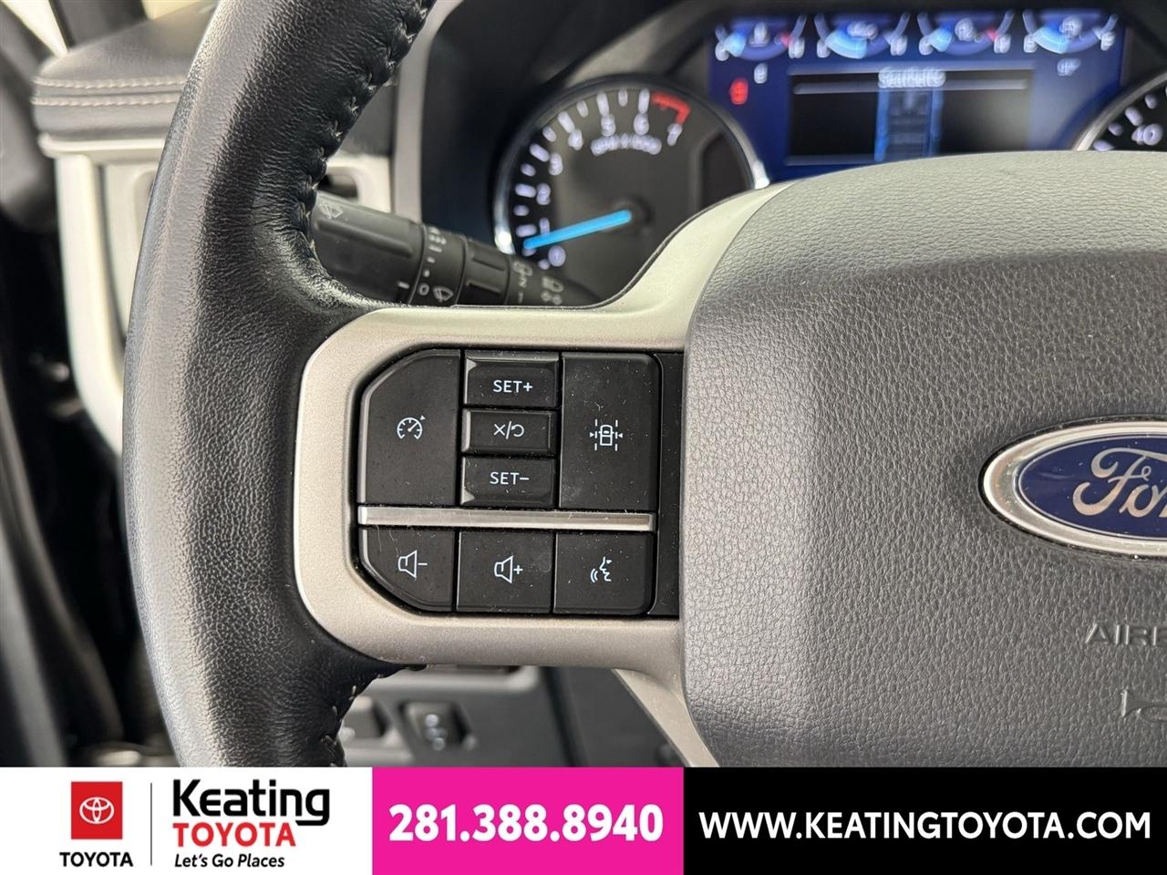 Ford Expedition XLT 2022