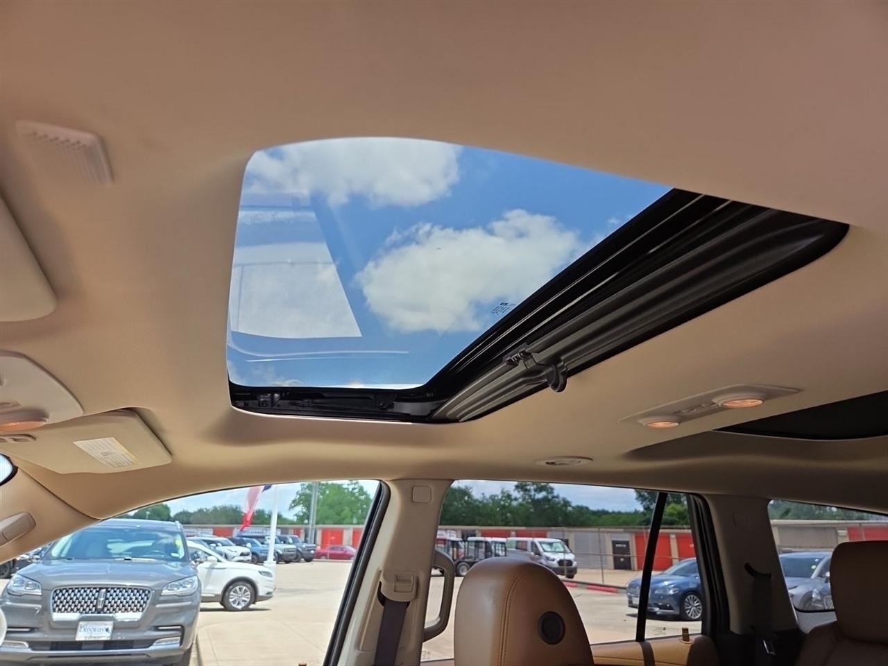 Buick Enclave Premium FWD 2013