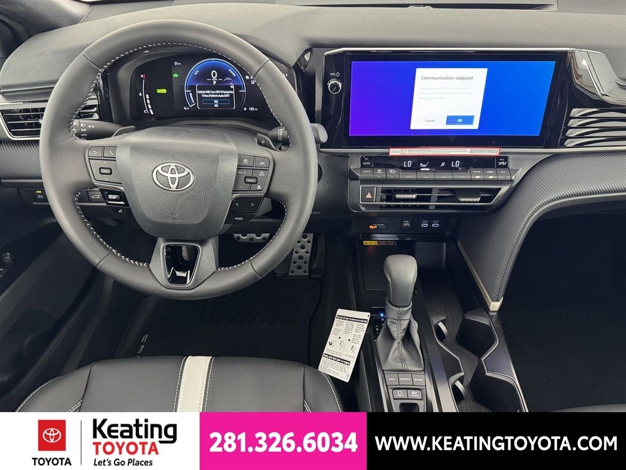 Toyota Camry Hybrid XLE 2026