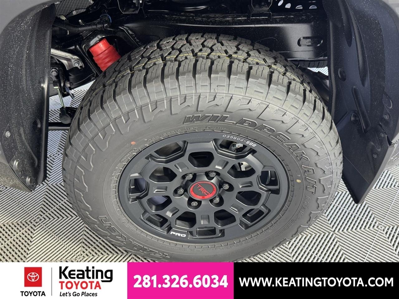 Toyota Tundra TRD PRO CrewMax 4WD Hybrid 2026