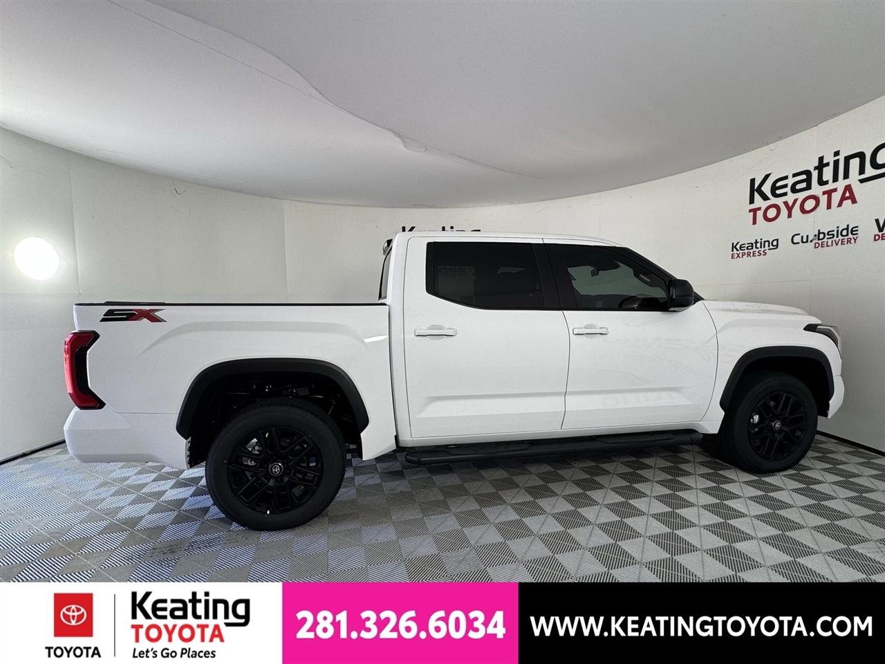 Toyota Tundra SR5 CrewMax 4WD 2026