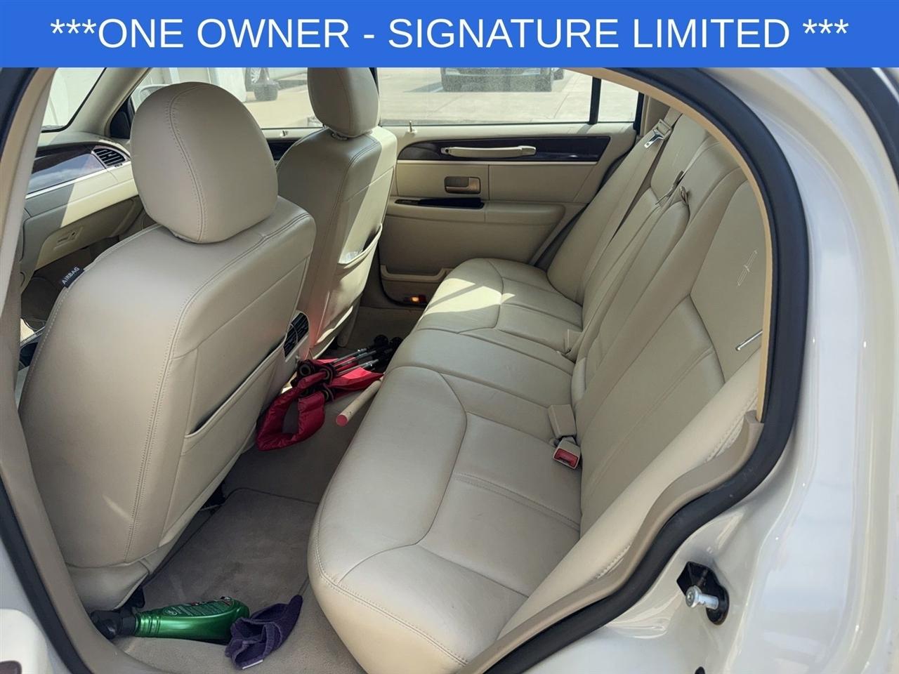 Lincoln Town Car Signature Limited 2006