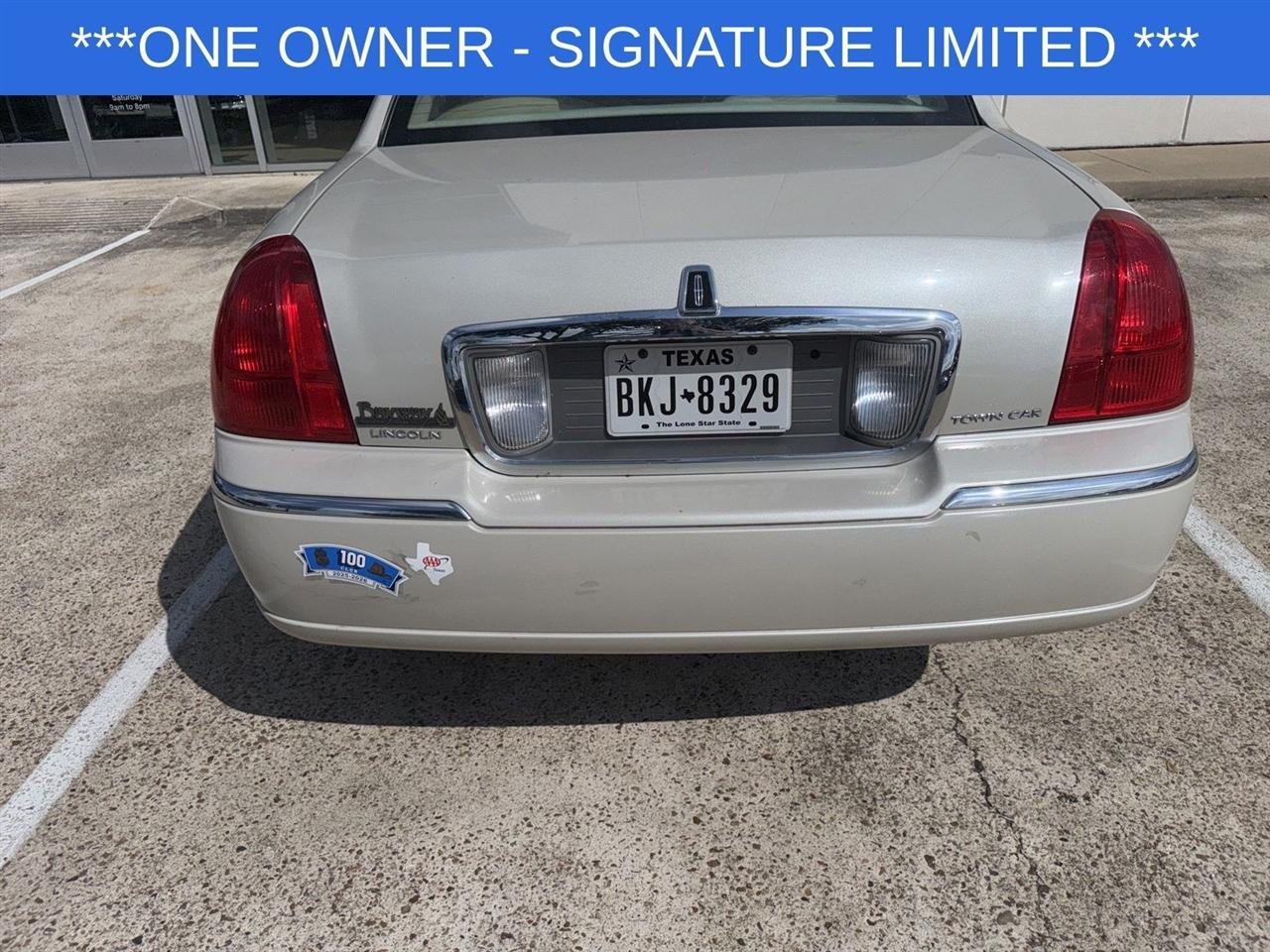 Lincoln Town Car Signature Limited 2006