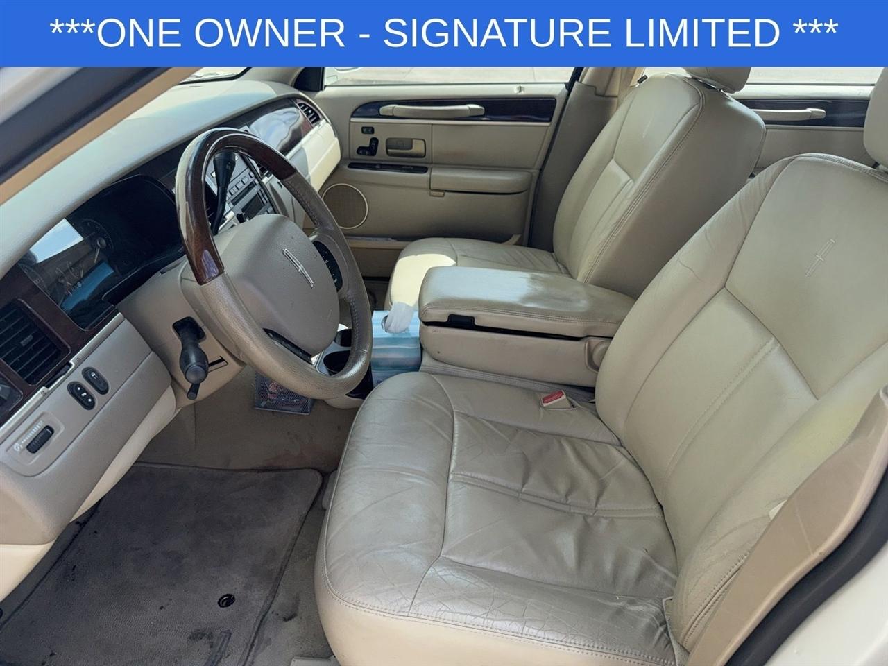 Lincoln Town Car Signature Limited 2006