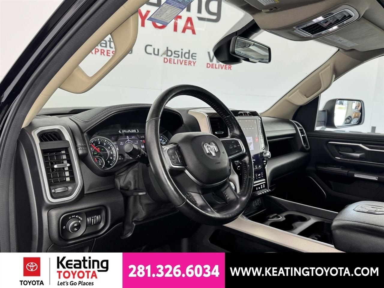 RAM 1500 Laramie Crew Cab SWB 2WD 2019