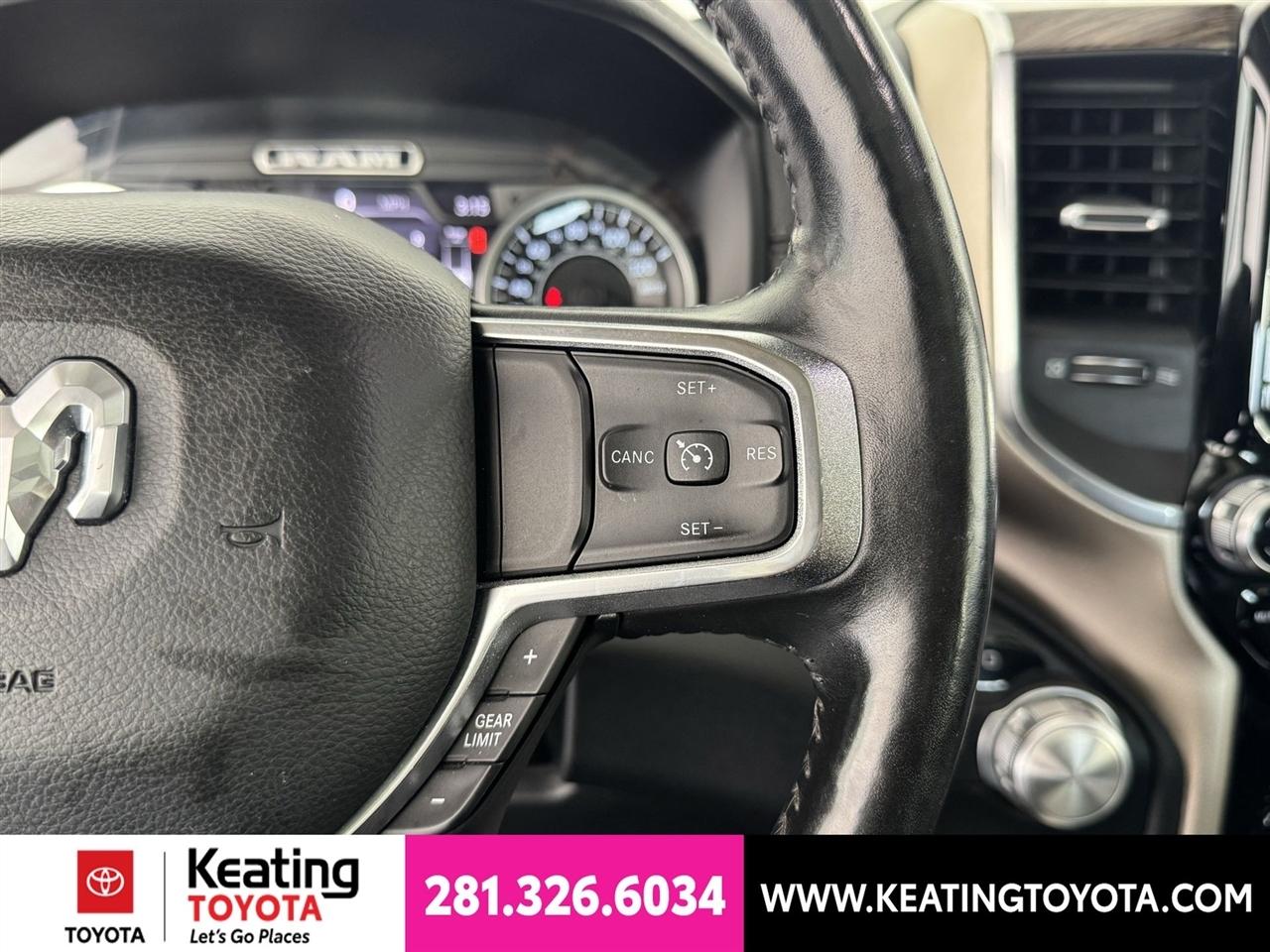 RAM 1500 Laramie Crew Cab SWB 2WD 2019
