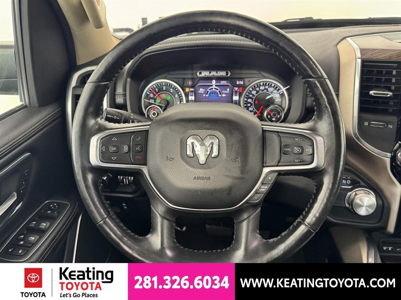RAM 1500 Laramie Crew Cab SWB 2WD 2019