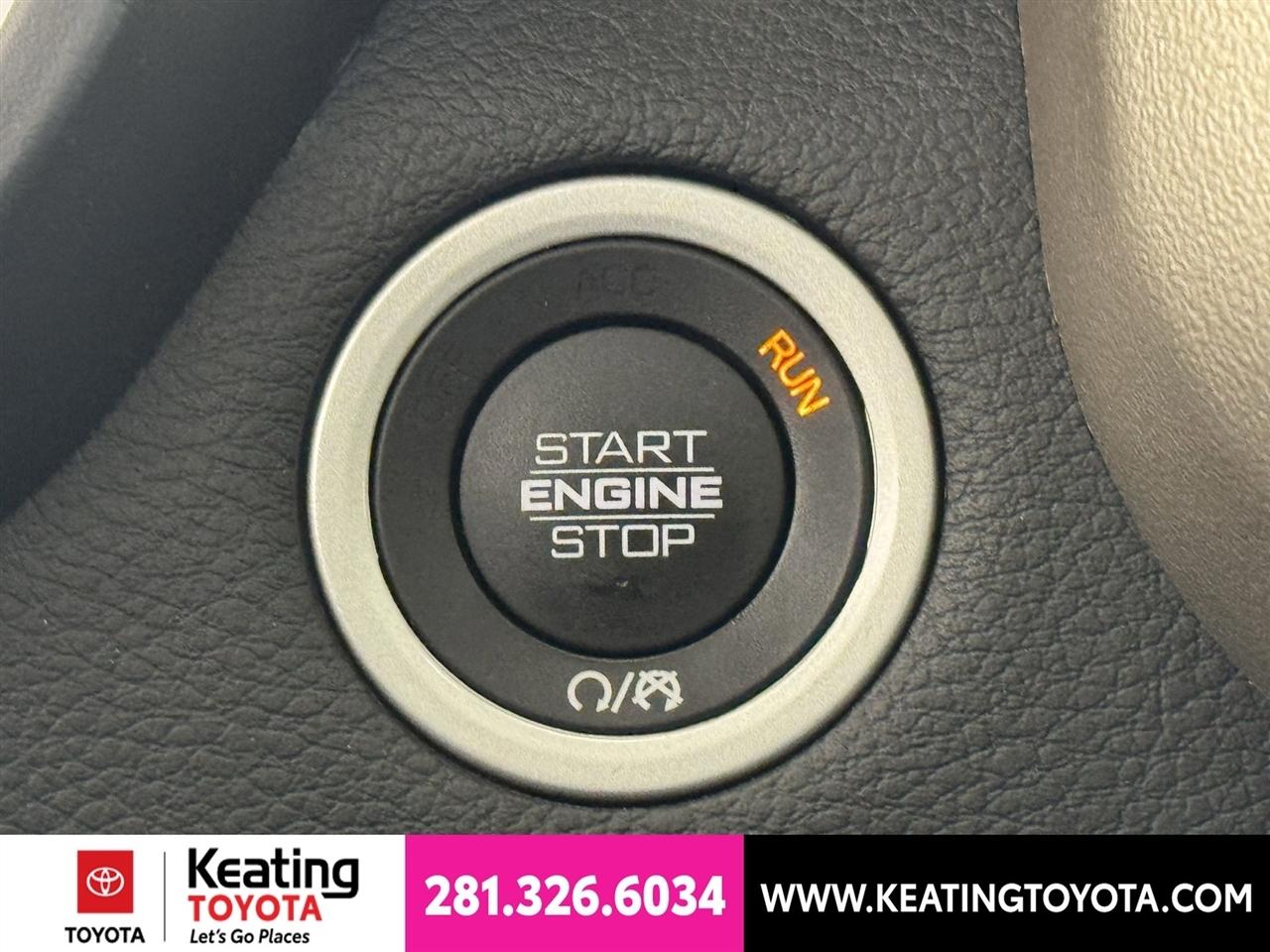 RAM 1500 Laramie Crew Cab SWB 2WD 2019