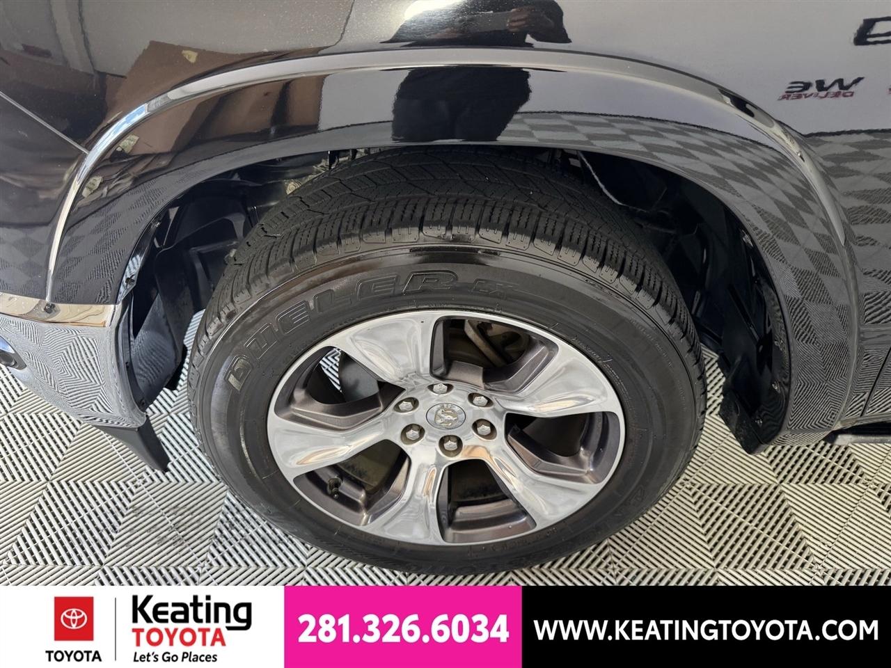 RAM 1500 Laramie Crew Cab SWB 2WD 2019