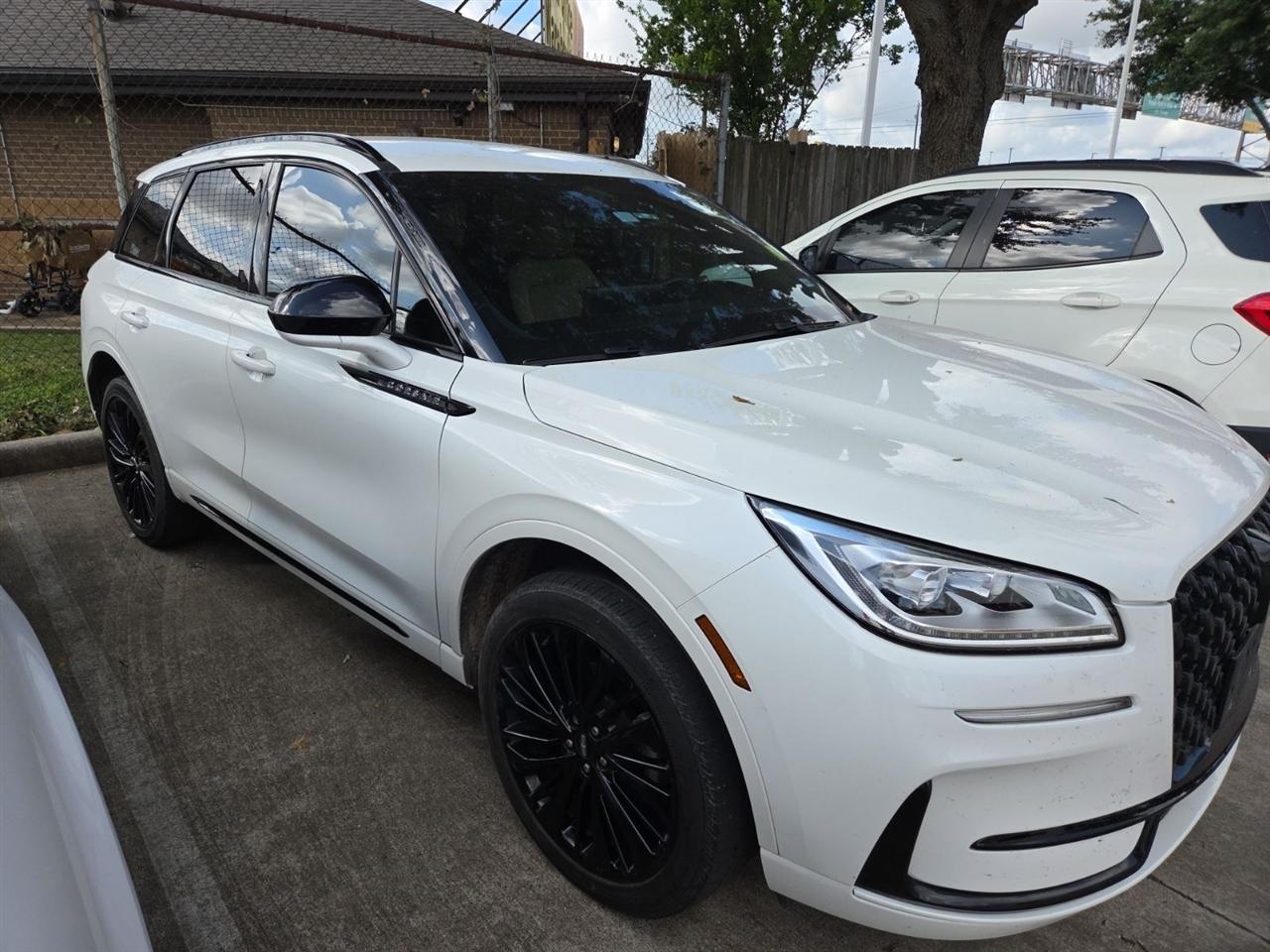 Lincoln Corsair Reserve AWD 2023