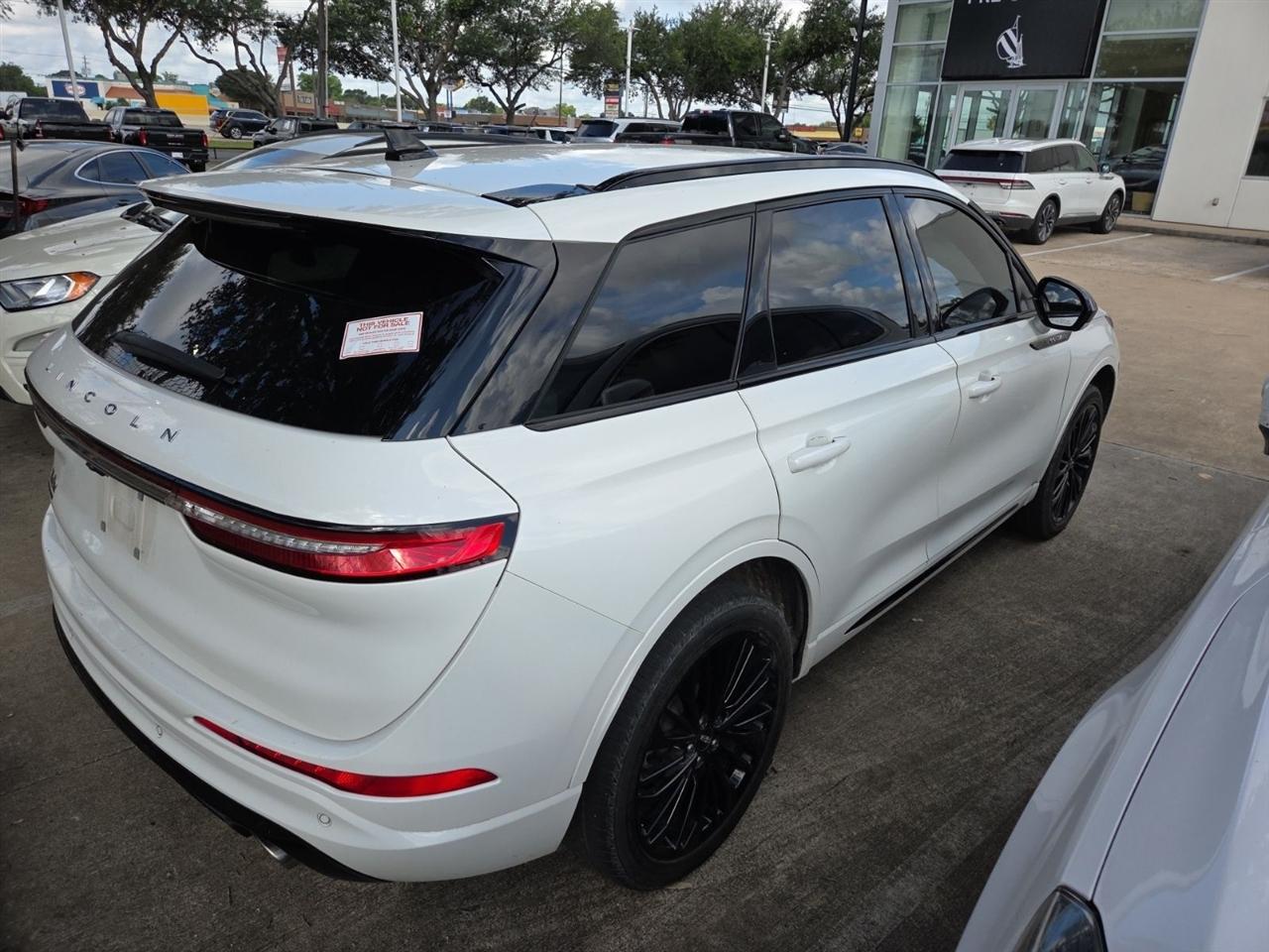 Lincoln Corsair Reserve AWD 2023