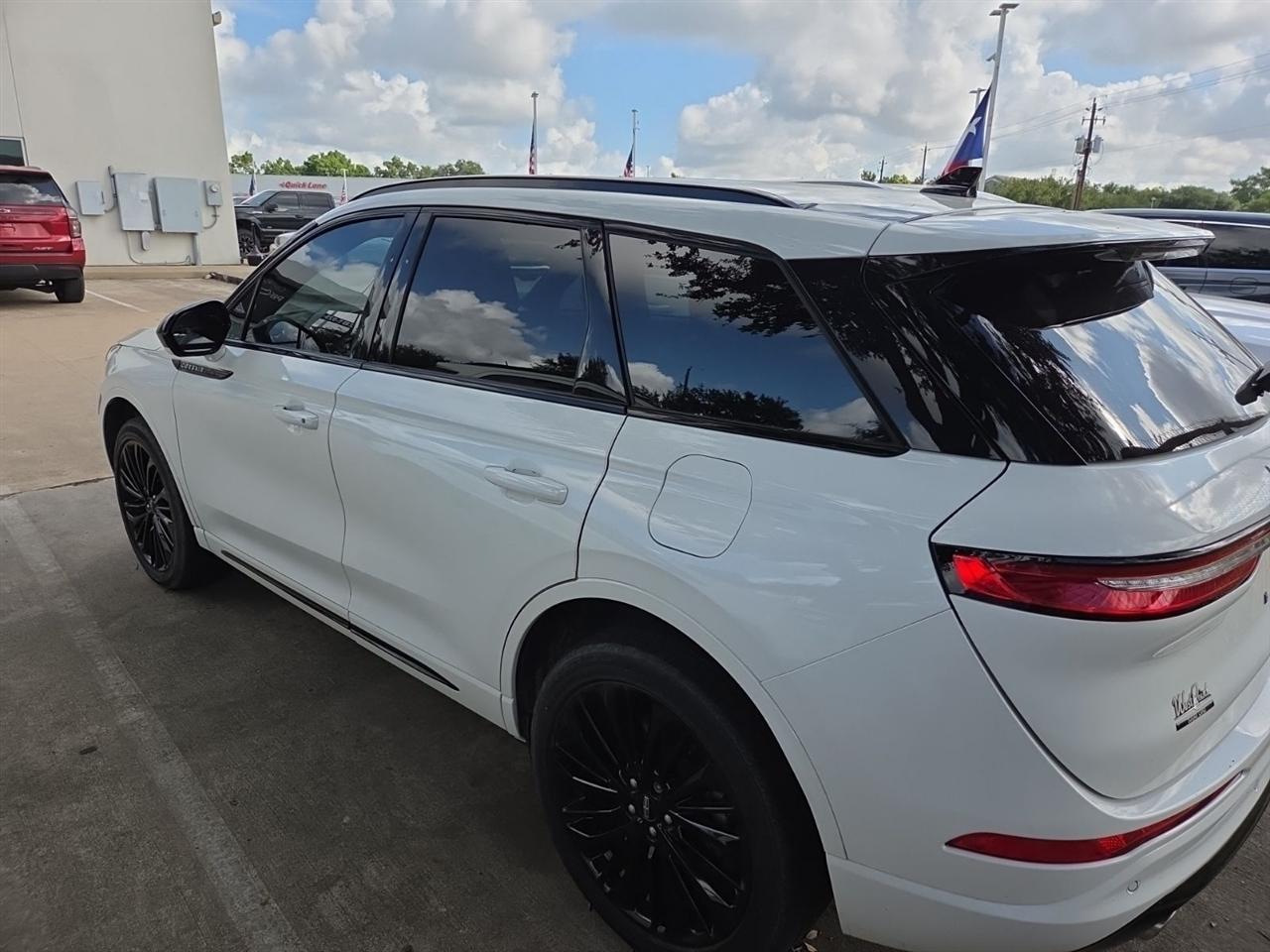 Lincoln Corsair Reserve AWD 2023