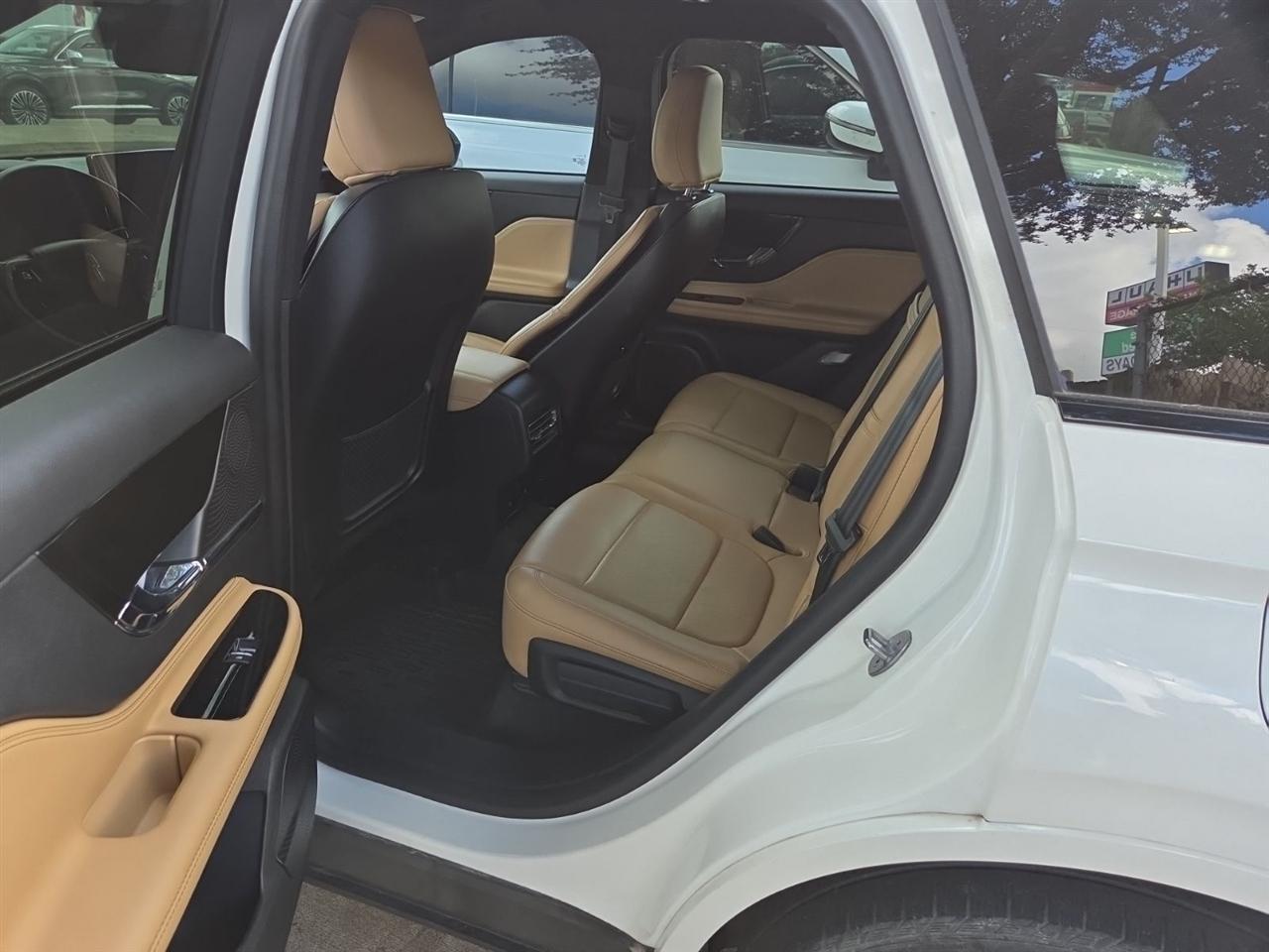 Lincoln Corsair Reserve AWD 2023