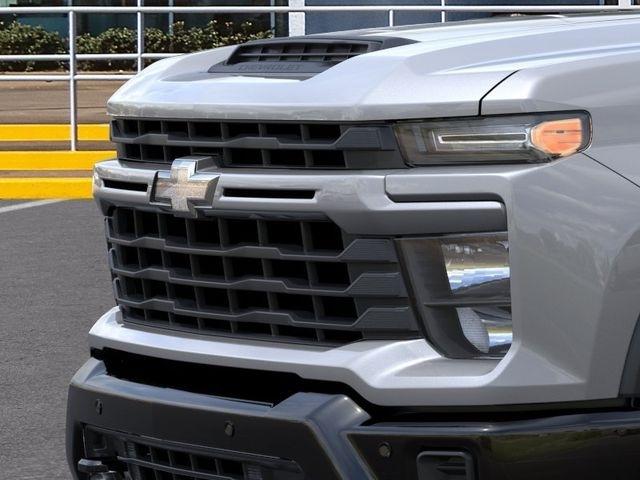 Chevrolet Silverado 2500HD Custom Crew Cab Long Box 4WD 2026