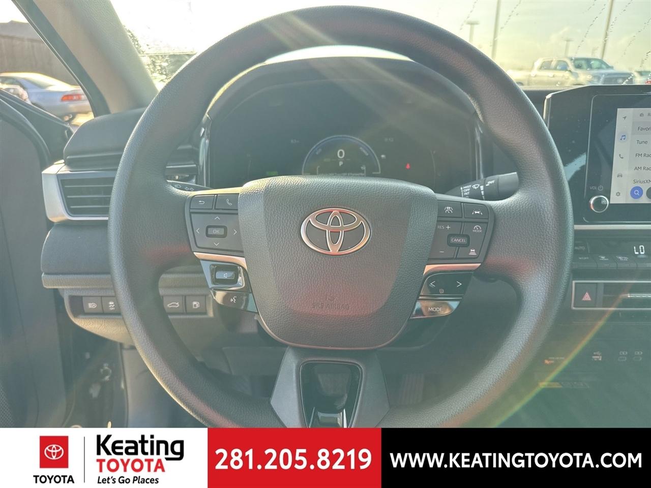 Toyota Camry Hybrid XLE 2026