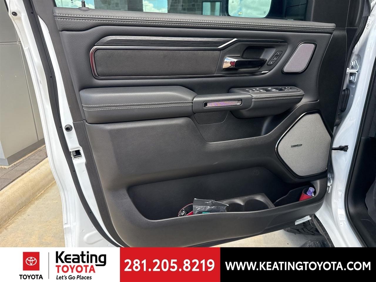 RAM 1500 Rebel Crew Cab SB 4WD 2025