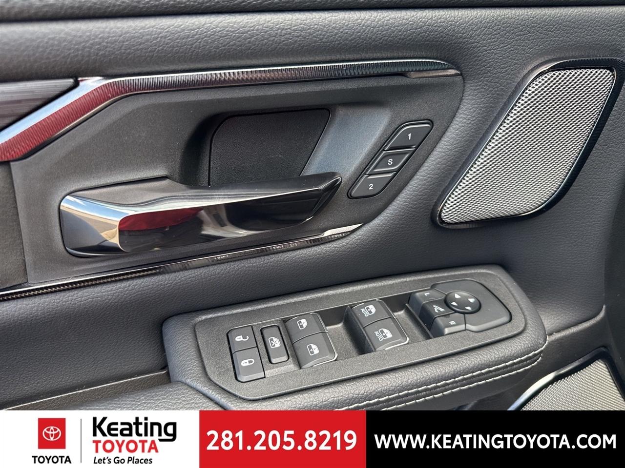 RAM 1500 Rebel Crew Cab SB 4WD 2025
