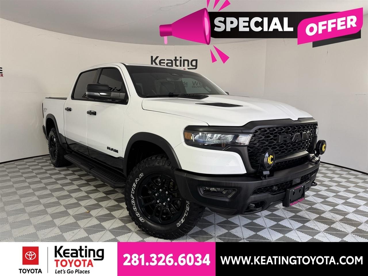 RAM 1500 Rebel Crew Cab SB 4WD 2025