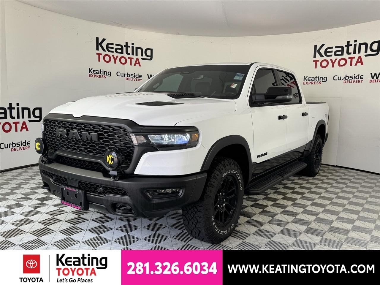 RAM 1500 Rebel Crew Cab SB 4WD 2025