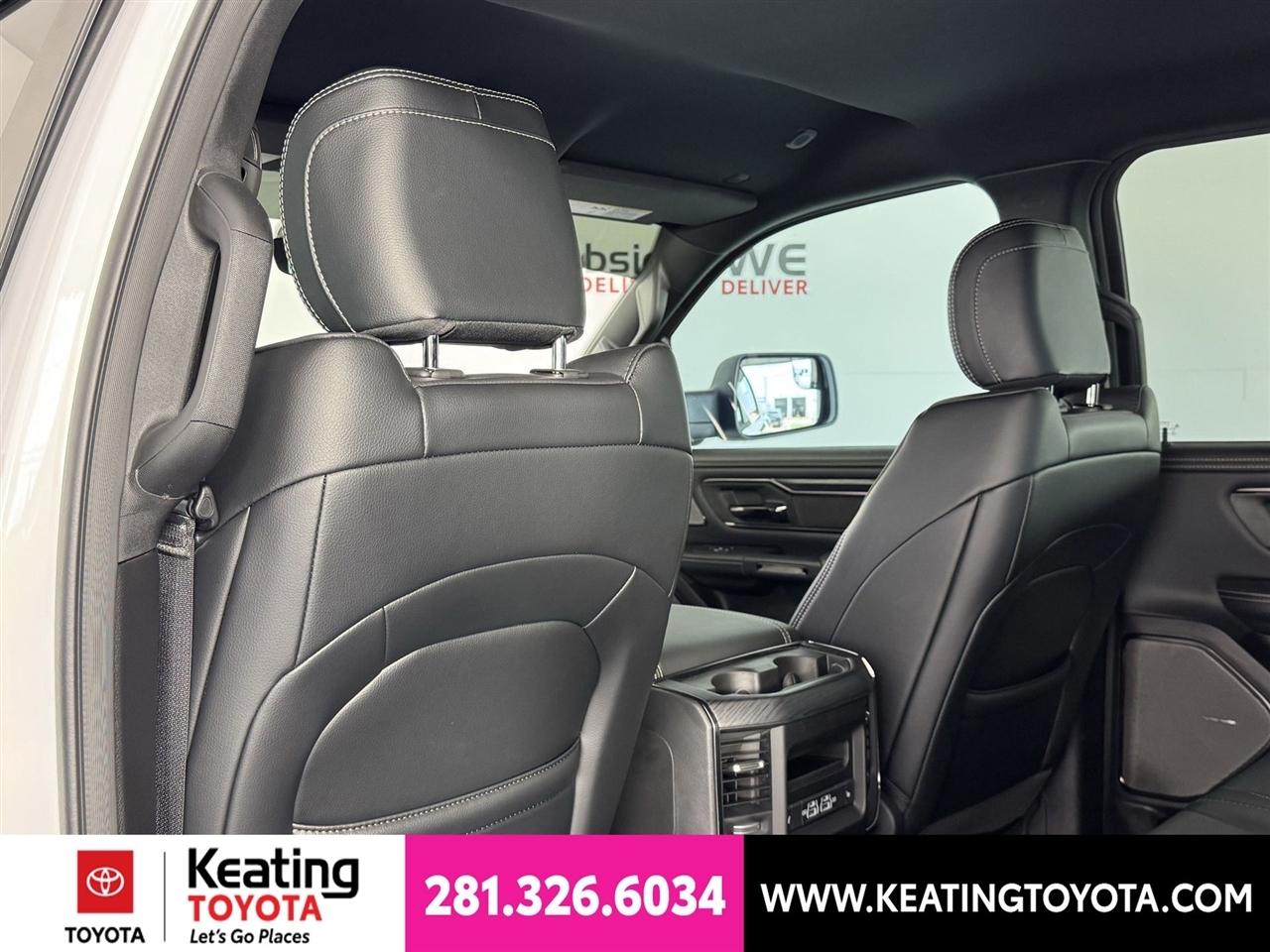 RAM 1500 Rebel Crew Cab SB 4WD 2025