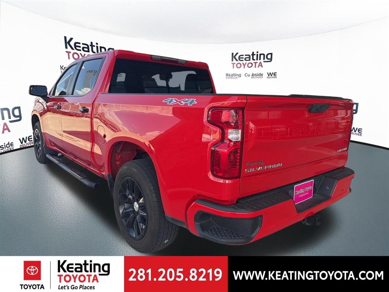 Chevrolet Silverado 1500 Custom Crew Cab 4WD 2024