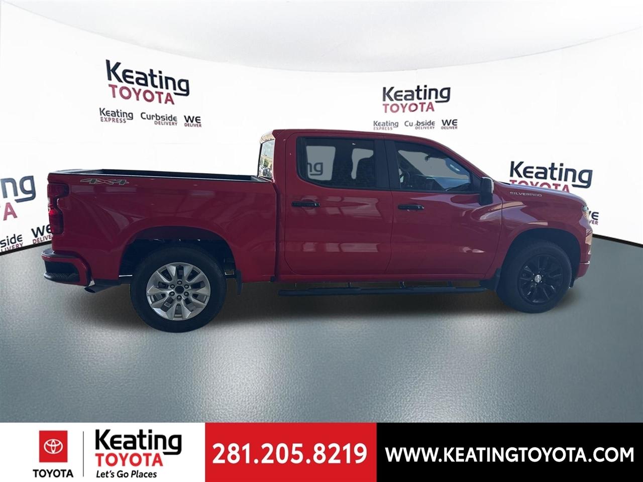 Chevrolet Silverado 1500 Custom Crew Cab 4WD 2024