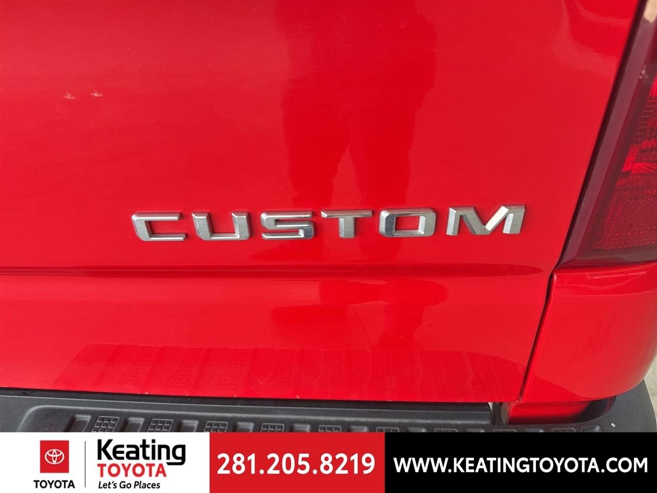 Chevrolet Silverado 1500 Custom Crew Cab 4WD 2024