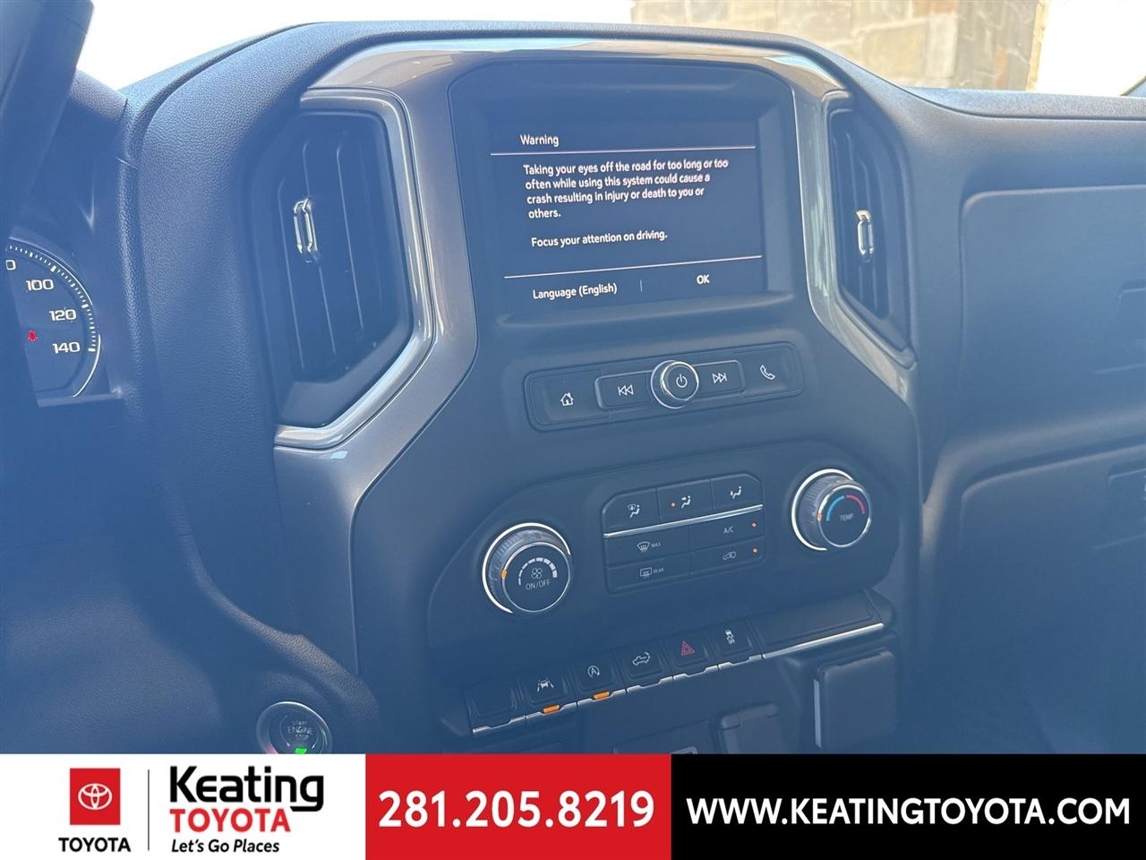 Chevrolet Silverado 1500 Custom Crew Cab 4WD 2024