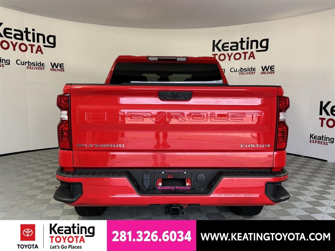 Chevrolet Silverado 1500 Custom Crew Cab 4WD 2024