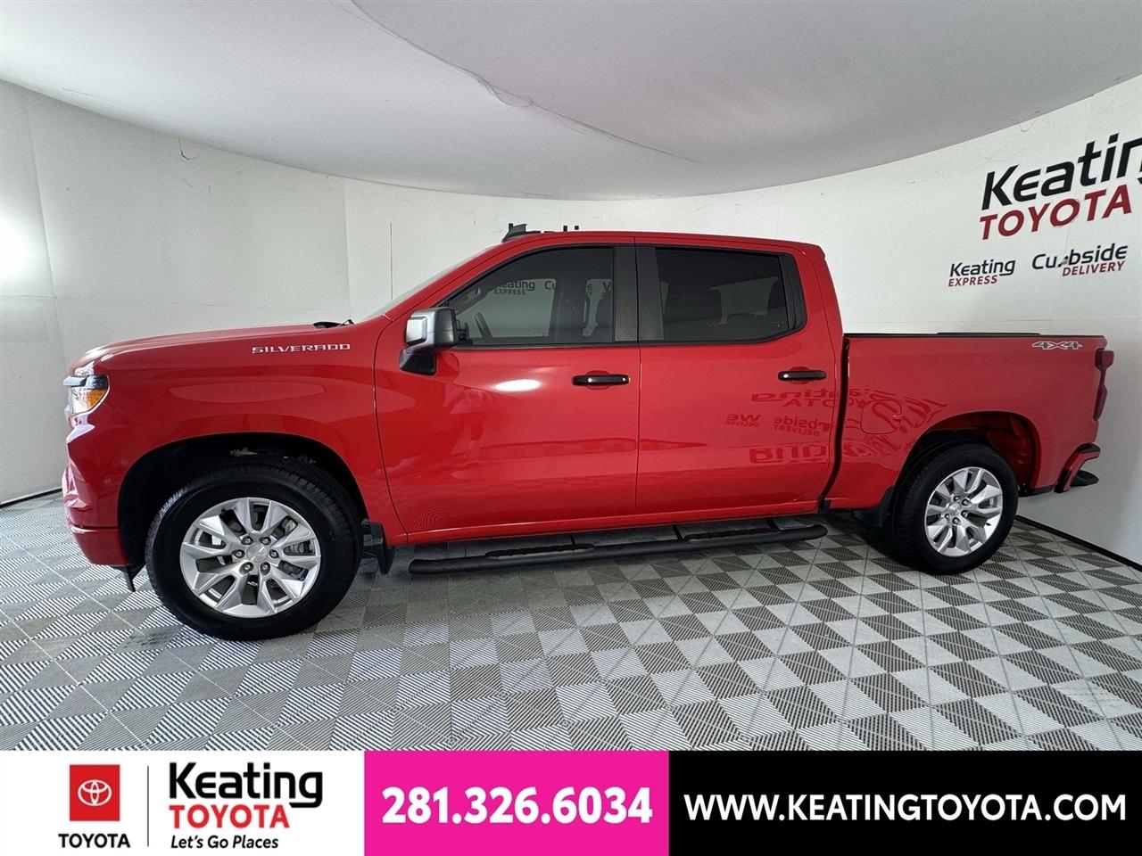Chevrolet Silverado 1500 Custom Crew Cab 4WD 2024