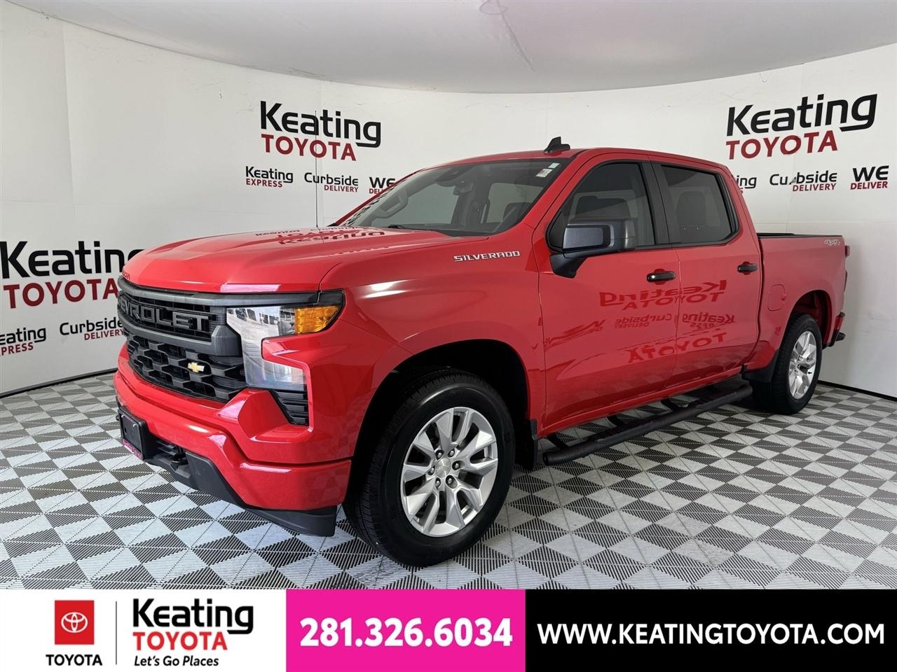 Chevrolet Silverado 1500 Custom Crew Cab 4WD 2024