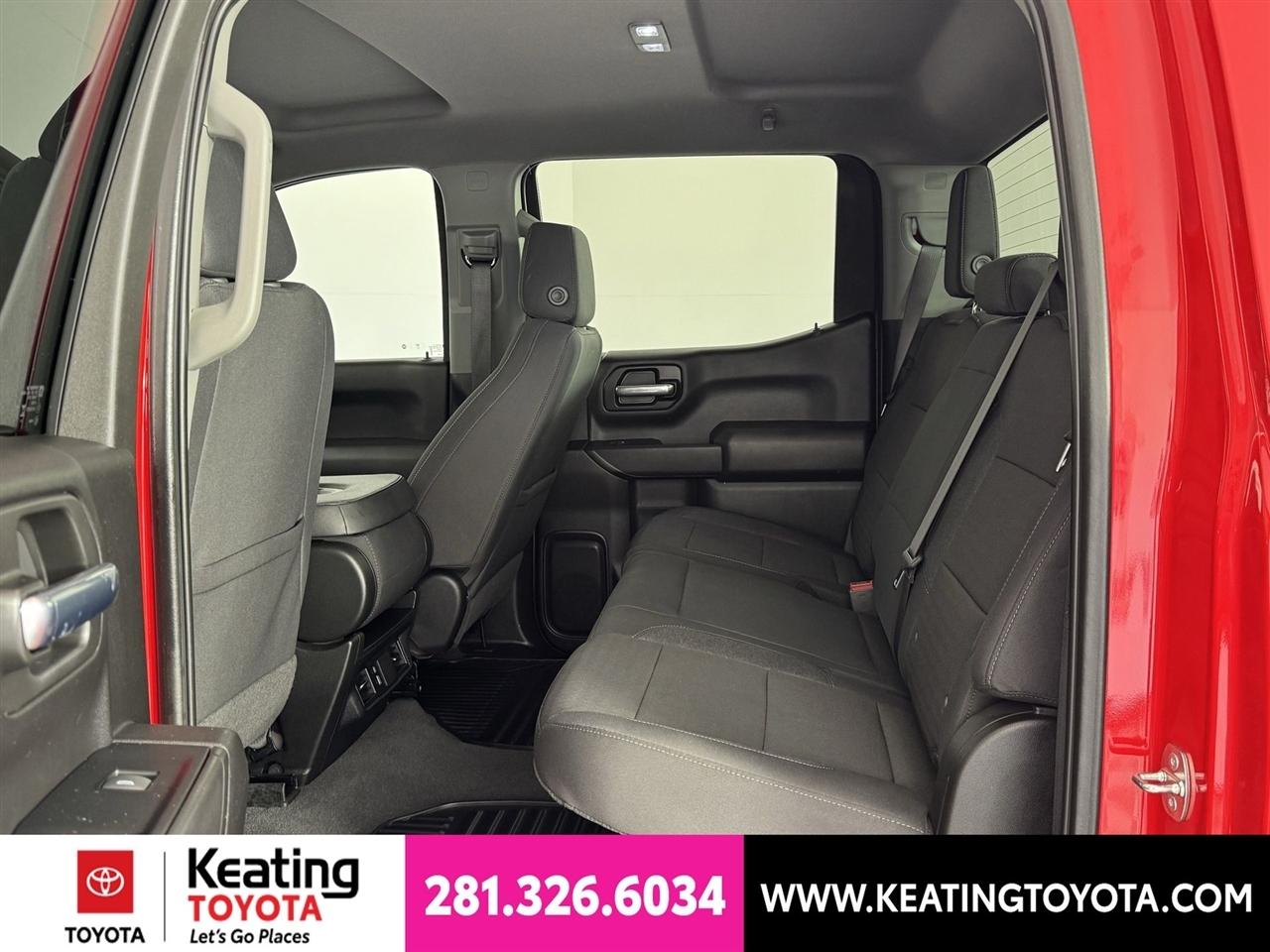 Chevrolet Silverado 1500 Custom Crew Cab 4WD 2024