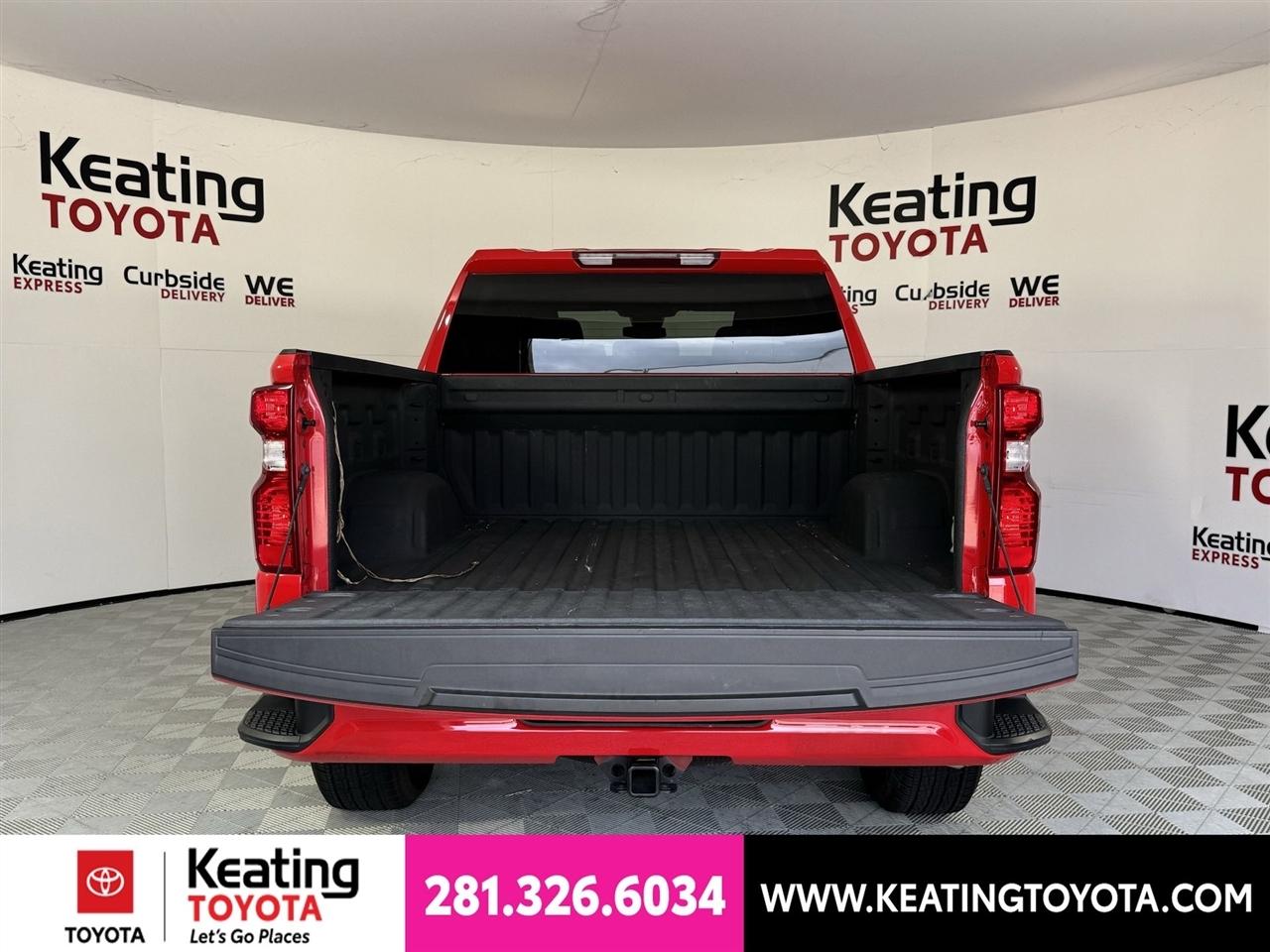 Chevrolet Silverado 1500 Custom Crew Cab 4WD 2024