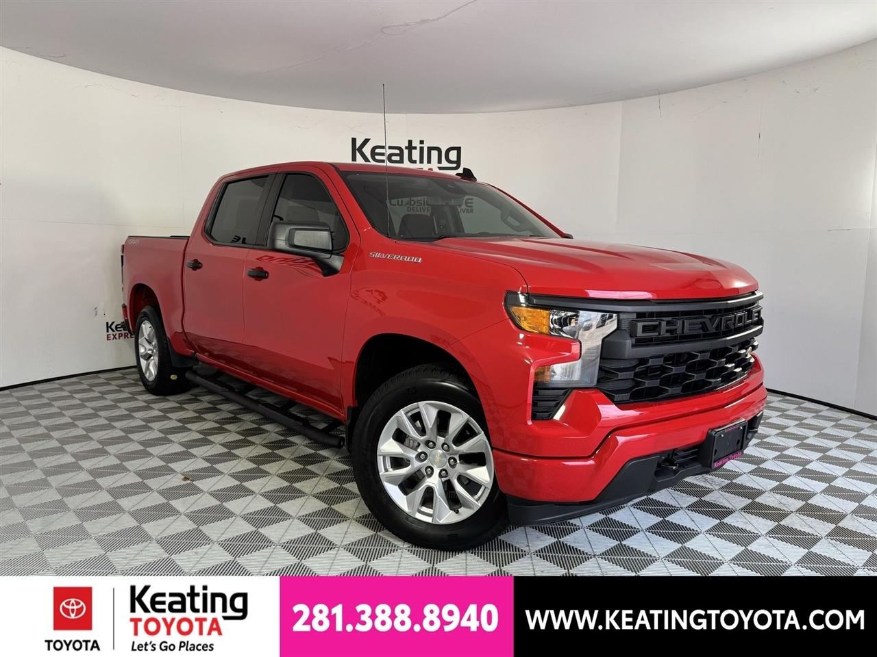 Chevrolet Silverado 1500 Custom Crew Cab 4WD 2024