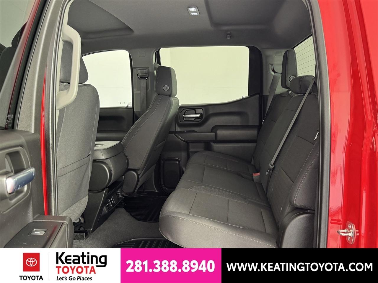 Chevrolet Silverado 1500 Custom Crew Cab 4WD 2024