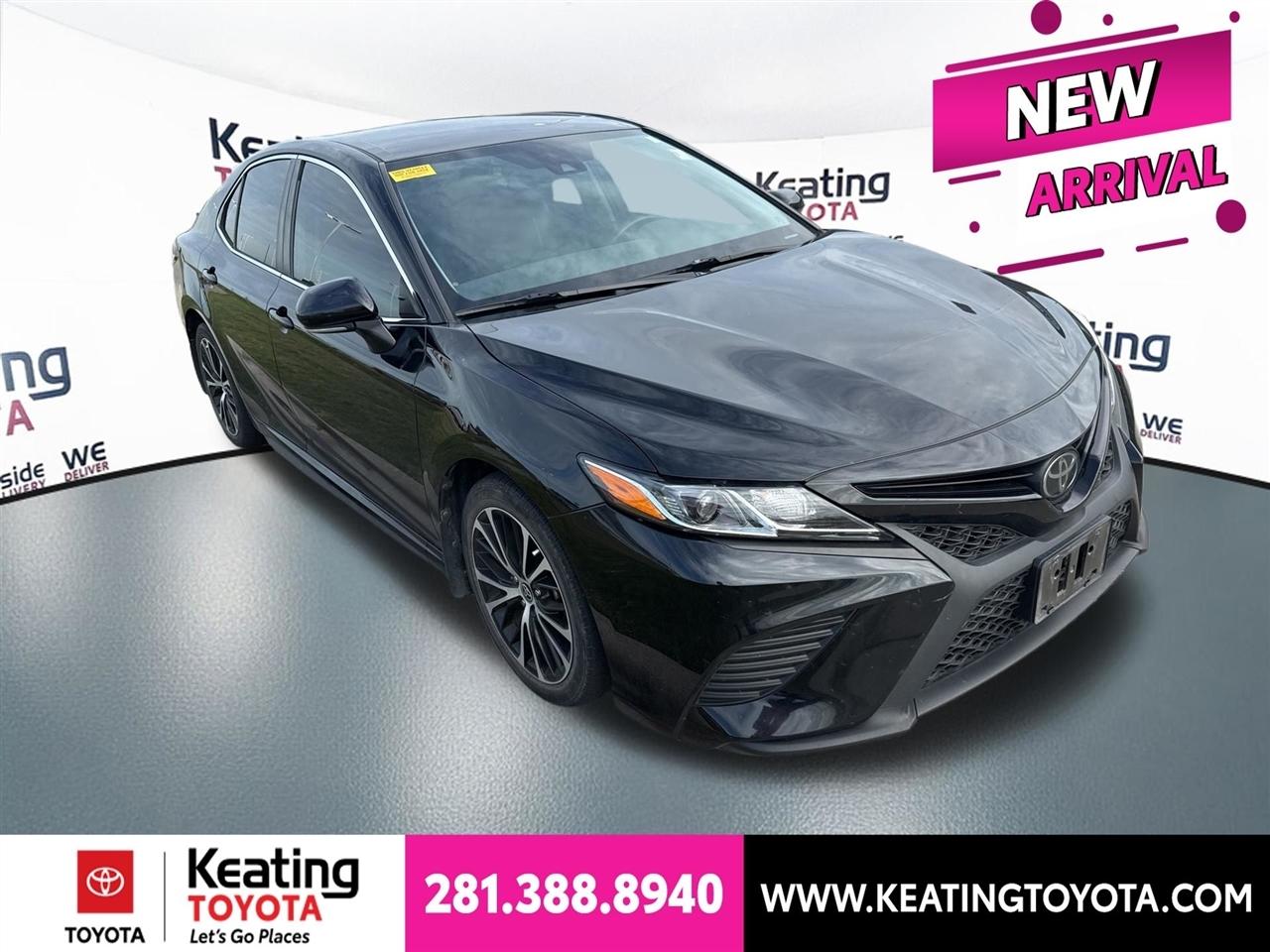Toyota Camry SE 2020