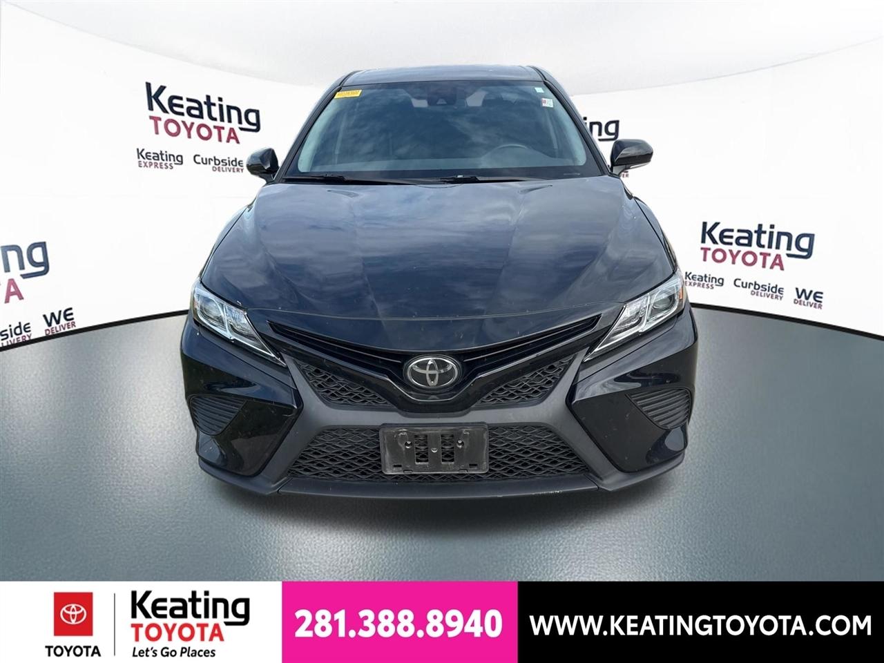 Toyota Camry SE 2020