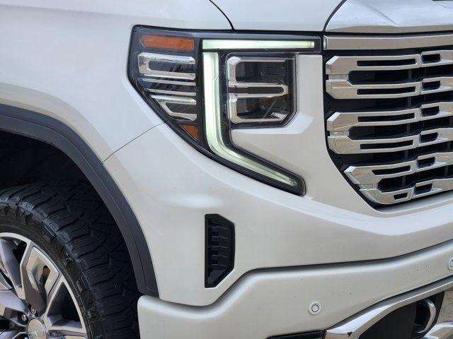 GMC Sierra 1500 Denali Crew Cab Short Box 4WD 2023