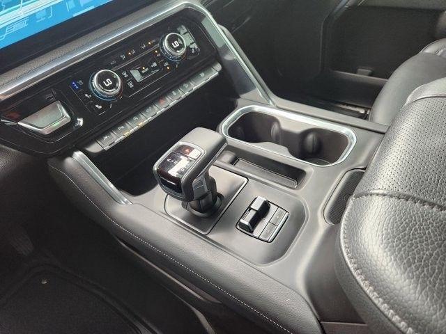 GMC Sierra 1500 Denali Crew Cab Short Box 4WD 2023