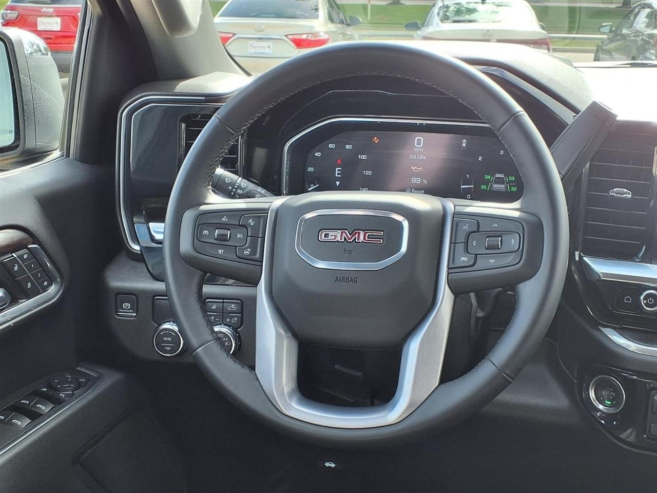 GMC Sierra 1500 SLT Crew Cab 2WD 2025