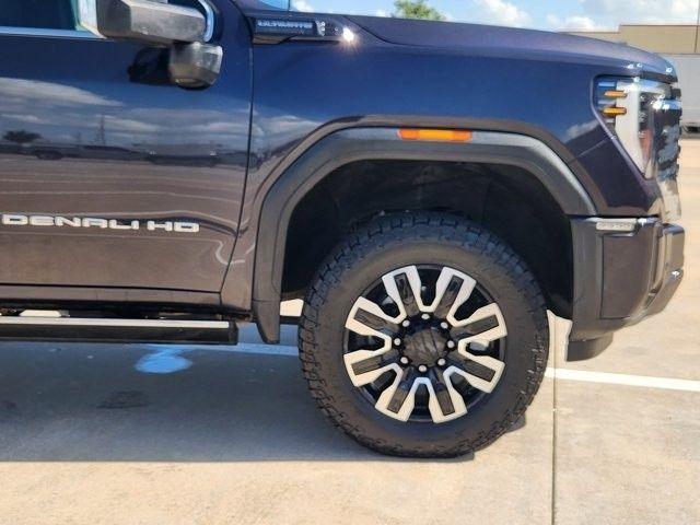 GMC Sierra 2500HD Denali Ultimate Crew Cab 4WD 2024