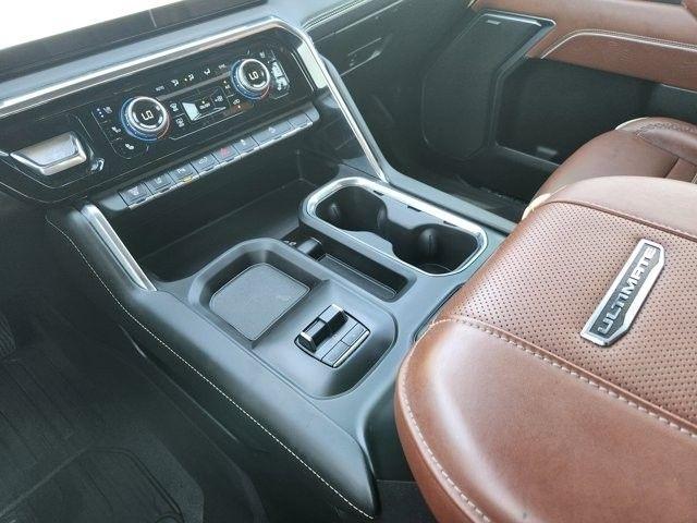GMC Sierra 2500HD Denali Ultimate Crew Cab 4WD 2024