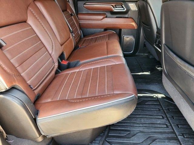 GMC Sierra 2500HD Denali Ultimate Crew Cab 4WD 2024