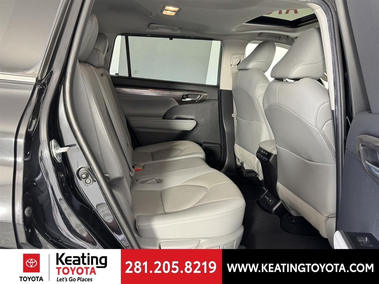 Toyota Highlander Limited AWD V6 2021